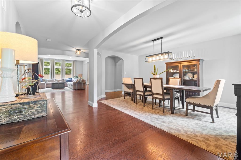 14 Prairie Lake Court