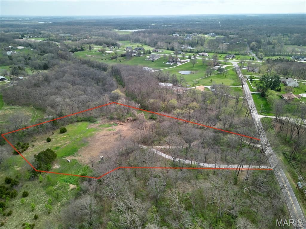 Photo of 3883 Benne Road, Defiance, MO 63341 (MLS # 26019849)