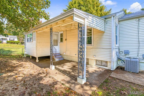 Tiny photo for 10327 Ashbrook Drive, Bellefontaine Nghbrs, MO 63137 (MLS # 26068627)
