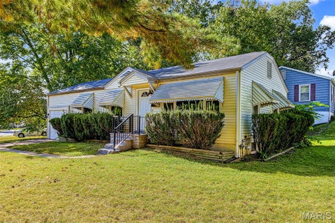 Tiny photo for 10327 Ashbrook Drive, Bellefontaine Nghbrs, MO 63137 (MLS # 26068627)