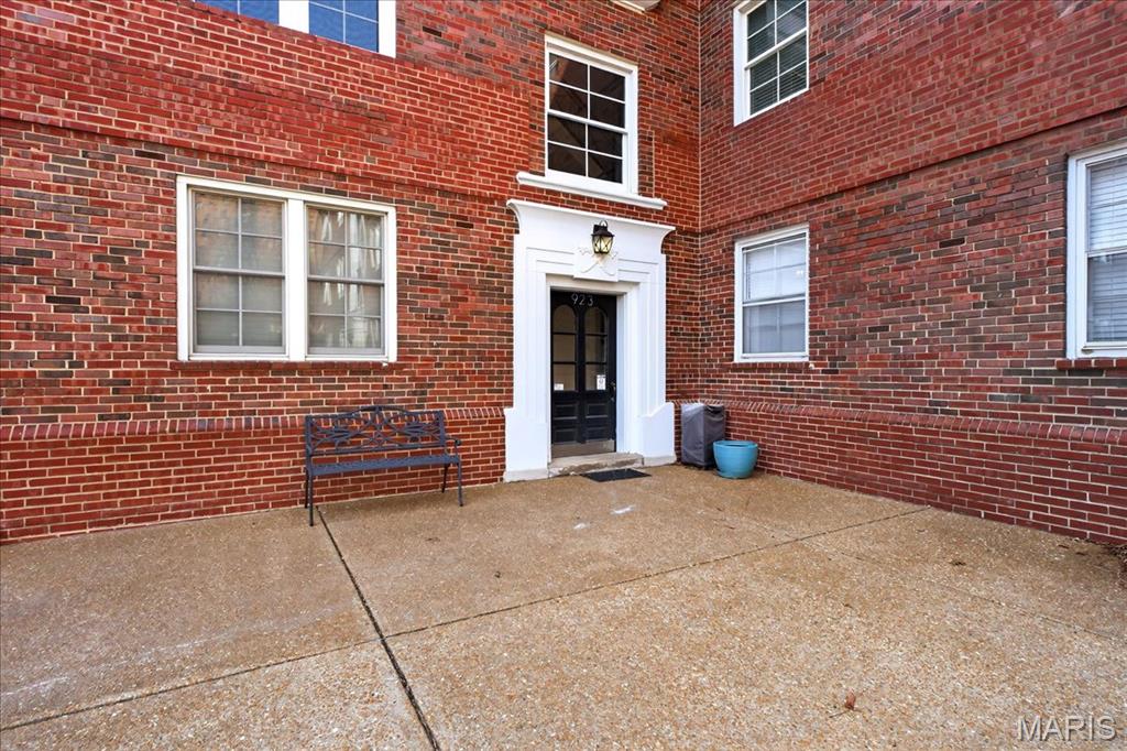 Davis Place Condo - Residential Lease