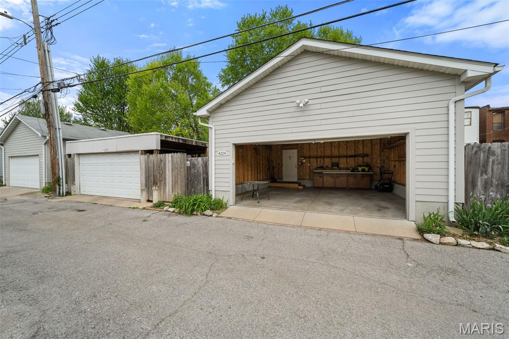 Shaws Lafayette Ave Add #3 - Residential