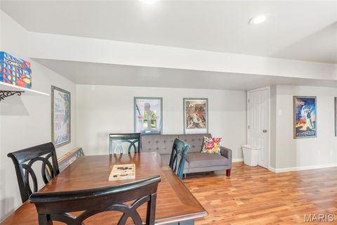 Tiny photo for 522 S 2nd Street, St Charles, MO 63301 (MLS # 26030224)