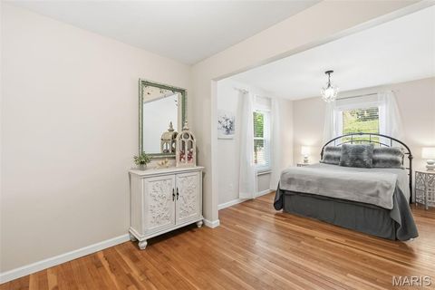 Tiny photo for 522 S 2nd Street, St Charles, MO 63301 (MLS # 26030224)