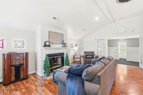 Tiny photo for 522 S 2nd Street, St Charles, MO 63301 (MLS # 26030224)