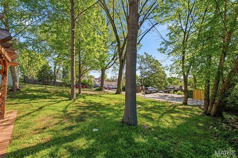 Tiny photo for 522 S 2nd Street, St Charles, MO 63301 (MLS # 26030224)