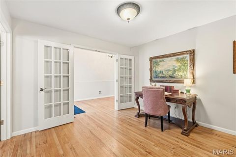 Tiny photo for 522 S 2nd Street, St Charles, MO 63301 (MLS # 26030224)