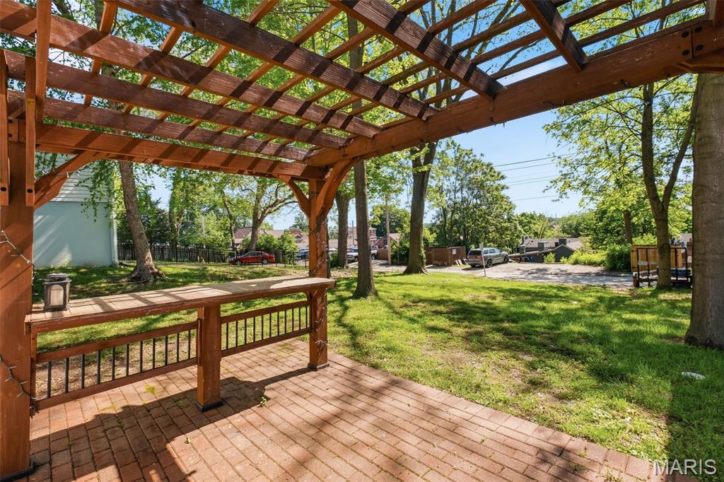 City/St Charles - Residential