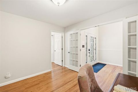 Tiny photo for 522 S 2nd Street, St Charles, MO 63301 (MLS # 26030224)
