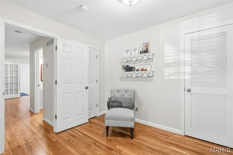 Tiny photo for 522 S 2nd Street, St Charles, MO 63301 (MLS # 26030224)