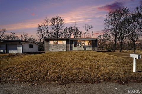 Photo of 10515 Alliance Drive, Dellwood, MO 63136 (MLS # 25081715)