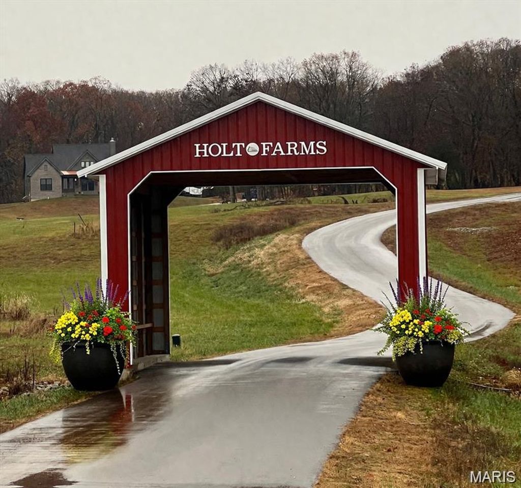 Photo of 0 Lot 1 Holt Farms, Wentzville, MO 63385 (MLS # 26020304)