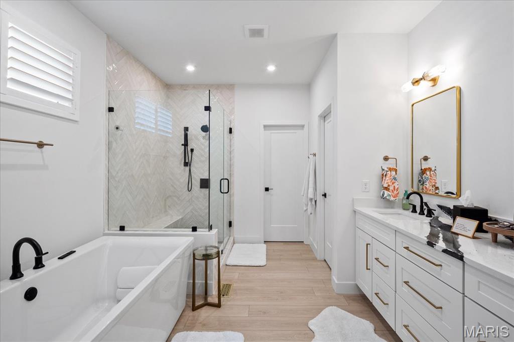 Streets Of Caledonia #6 - Residential