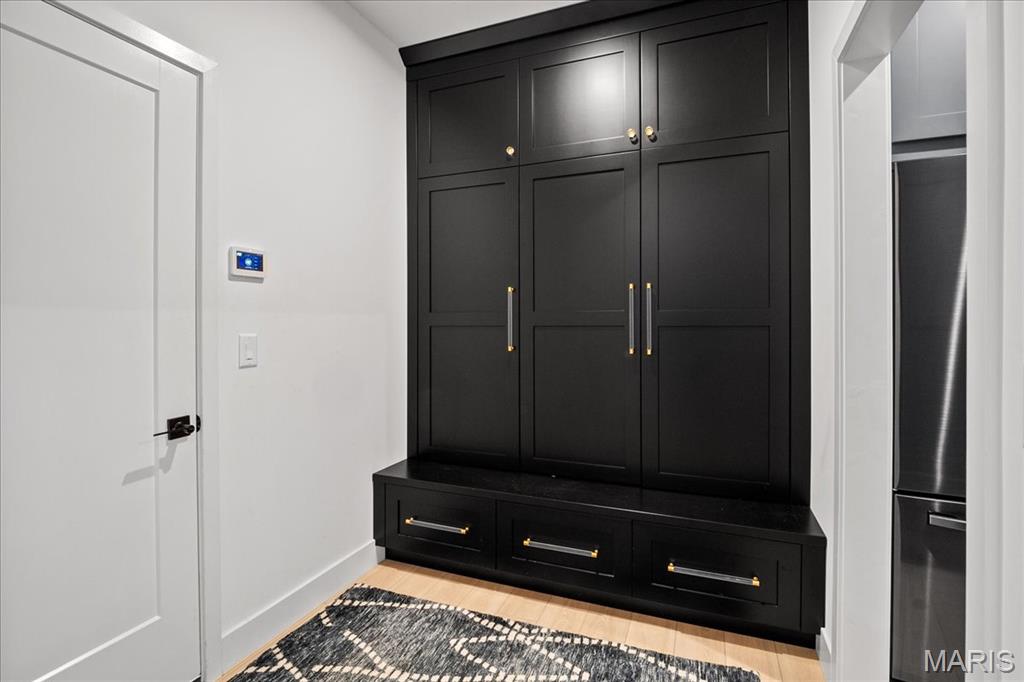 Streets Of Caledonia #6 - Residential