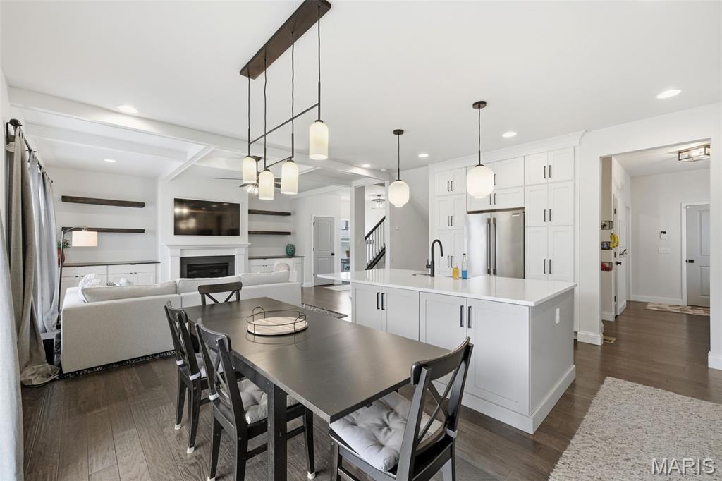 Sunset Manor - Residential