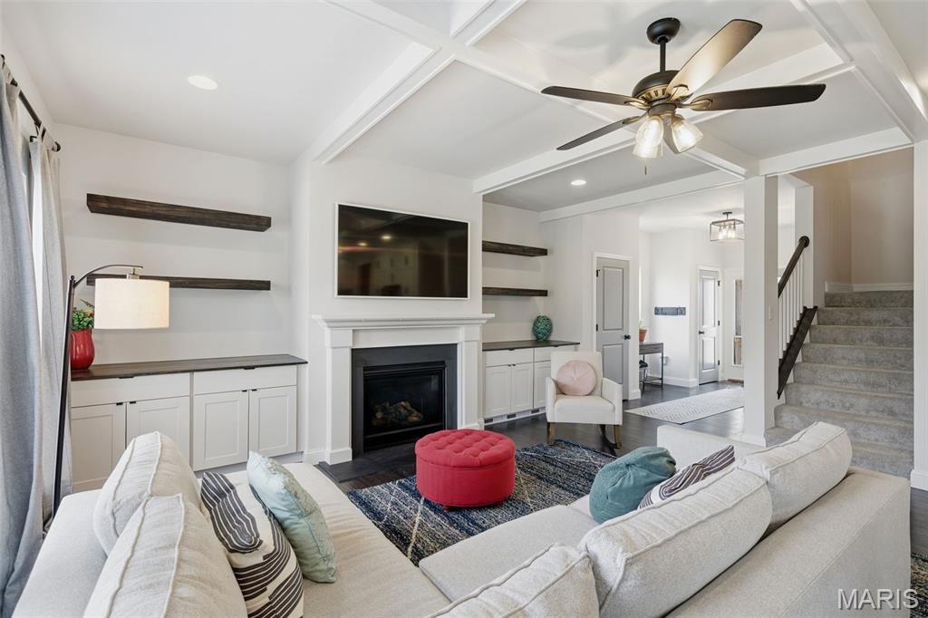 Sunset Manor - Residential