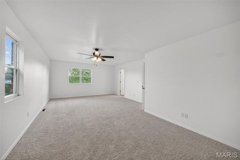 Tiny photo for 8 Flora Drive, Richland, MO 65556 (MLS # 26026039)