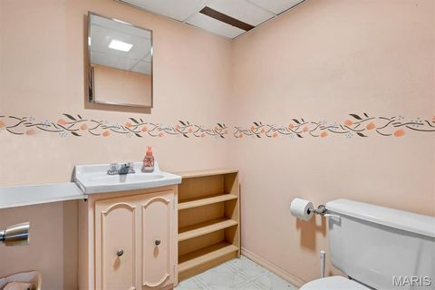 Tiny photo for 902 Rusticmanor Circle, Ballwin, MO 63011 (MLS # 25080104)