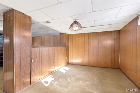 Tiny photo for 902 Rusticmanor Circle, Ballwin, MO 63011 (MLS # 25080104)