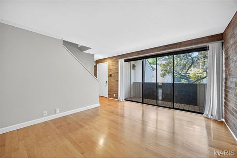 Tiny photo for 670 Coeur De Royale Drive #C, Creve Coeur, MO 63141 (MLS # 25066993)