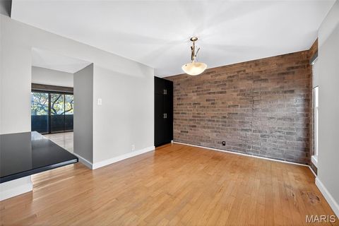 Tiny photo for 670 Coeur De Royale Drive #C, Creve Coeur, MO 63141 (MLS # 25066993)