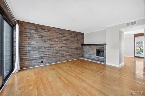 Tiny photo for 670 Coeur De Royale Drive #C, Creve Coeur, MO 63141 (MLS # 25066993)