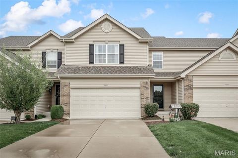 Photo of 1842 Sterling Oaks Drive, St Peters, MO 63376 (MLS # 26039019)