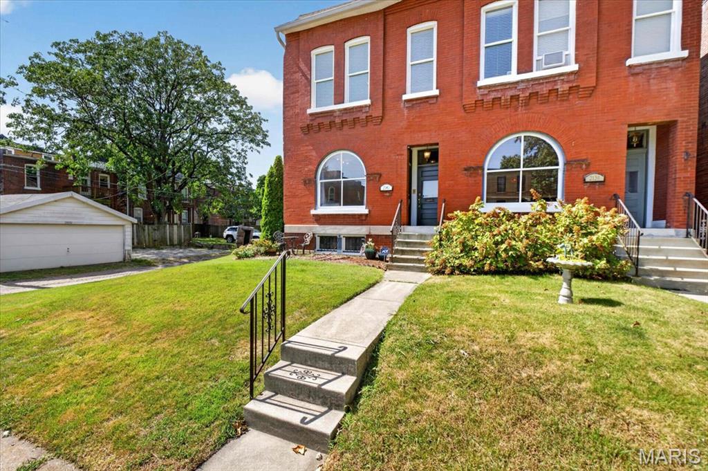 2141 Oregon Avenue