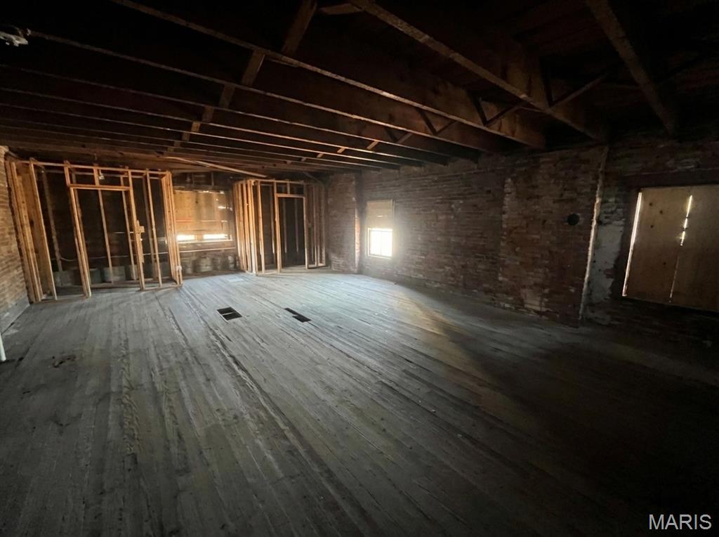 Belt & Priest - Commercial Sale