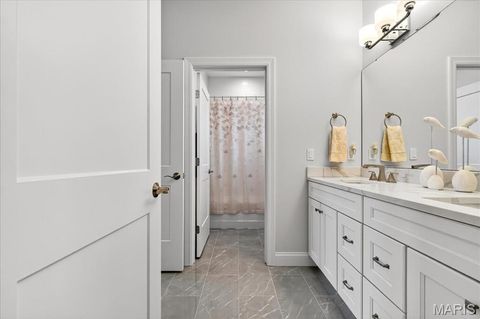 Tiny photo for 10135 Fieldcrest Lane, St Louis, MO 63124 (MLS # 25068625)