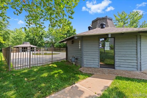 Tiny photo for 1733 Gascony Parc Drive #1733, Lake Saint Louis, MO 63367 (MLS # 26017935)