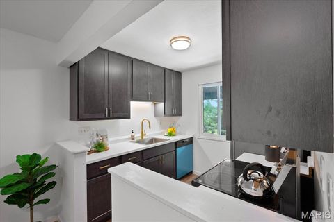 Tiny photo for 1733 Gascony Parc Drive #1733, Lake Saint Louis, MO 63367 (MLS # 26017935)