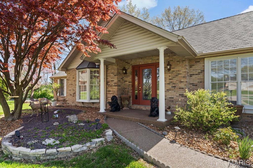 Edwardsville, Illinois 62025, United States, 6 Bedrooms Bedrooms, ,4 BathroomsBathrooms,Residential,Active,147803