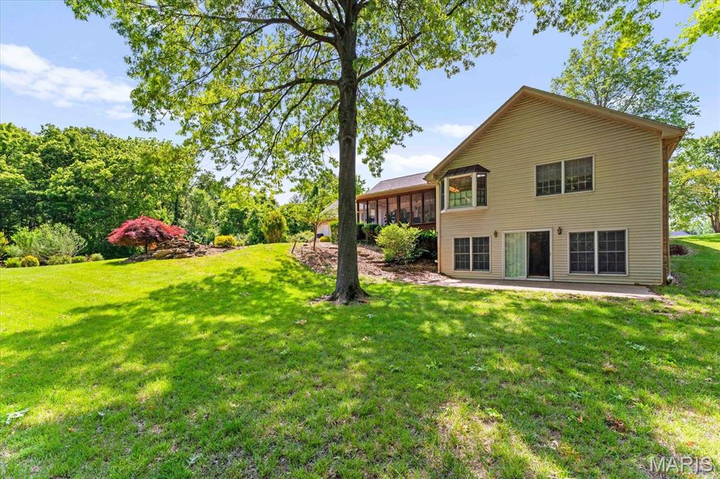 Edwardsville, Illinois 62025, United States, 6 Bedrooms Bedrooms, ,4 BathroomsBathrooms,Residential,Active,147803