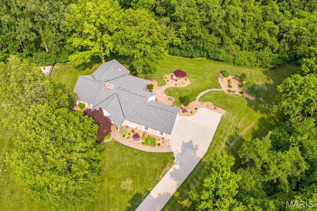 Edwardsville, Illinois 62025, United States, 6 Bedrooms Bedrooms, ,4 BathroomsBathrooms,Residential,Active,147803