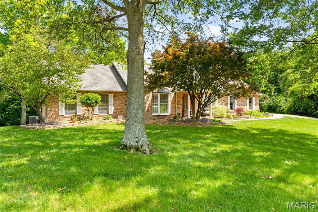 Edwardsville, Illinois 62025, United States, 6 Bedrooms Bedrooms, ,4 BathroomsBathrooms,Residential,Active,147803