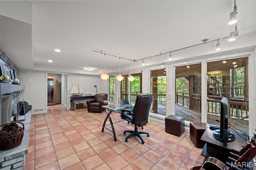 Moos Heights - Residential