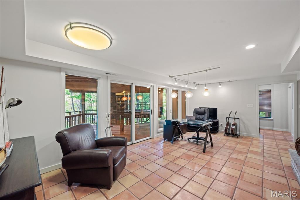 Moos Heights - Residential