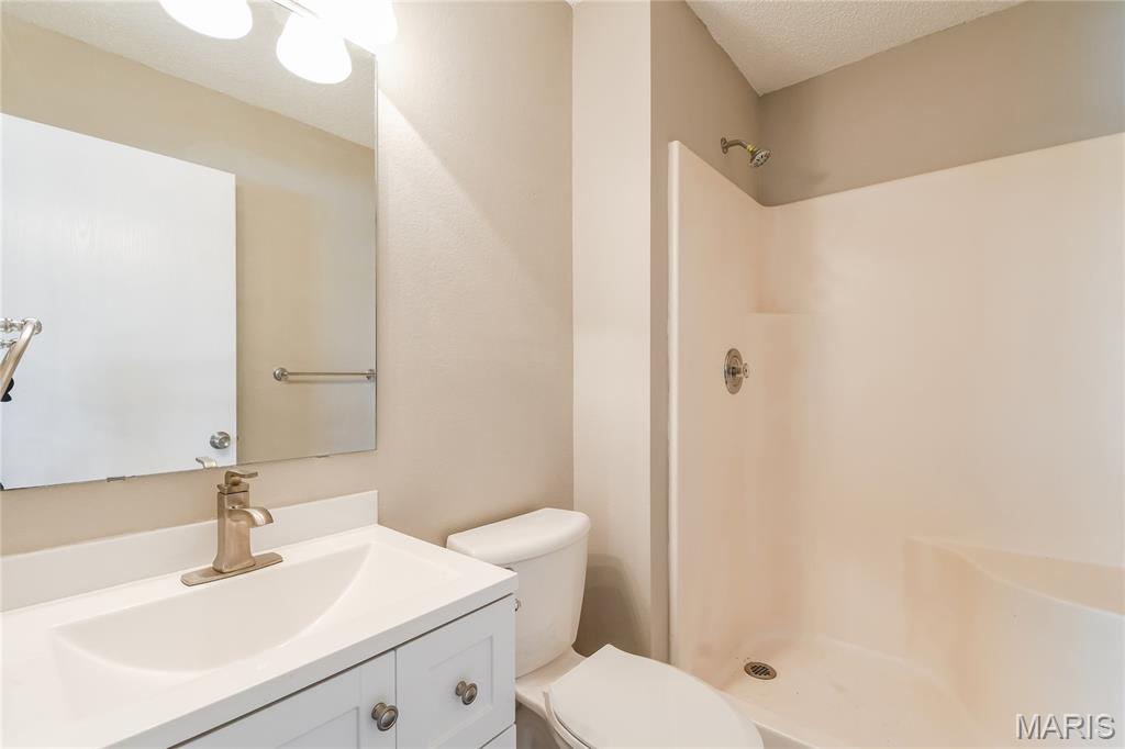 Shelley Manor 02 - Residential