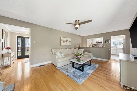 Tiny photo for 5607 Dantonaire Place, St Louis, MO 63128 (MLS # 26019205)