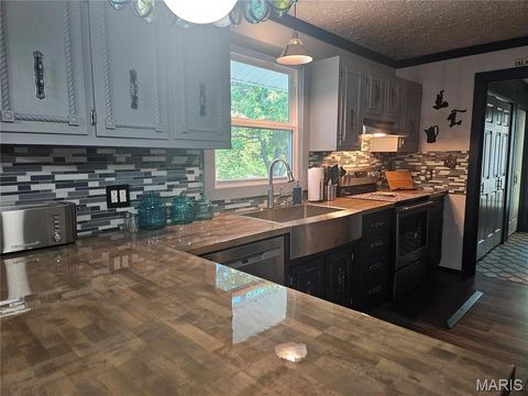 Tiny photo for 4 S Martin Street, Salem, MO 65560 (MLS # 26029555)