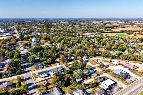 Tiny photo for 370 Oak Street, Lebanon, MO 65536 (MLS # 26069015)
