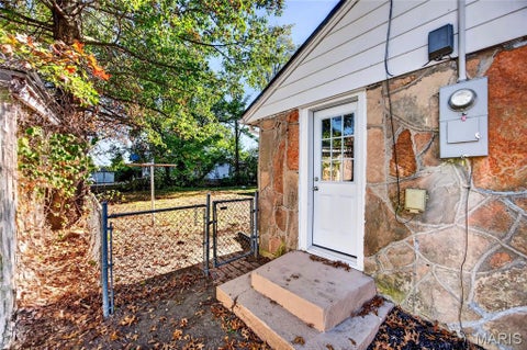 Tiny photo for 370 Oak Street, Lebanon, MO 65536 (MLS # 26069015)
