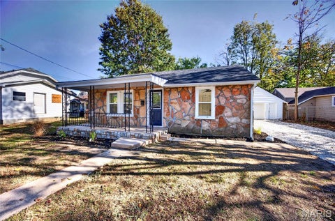 Tiny photo for 370 Oak Street, Lebanon, MO 65536 (MLS # 26069015)
