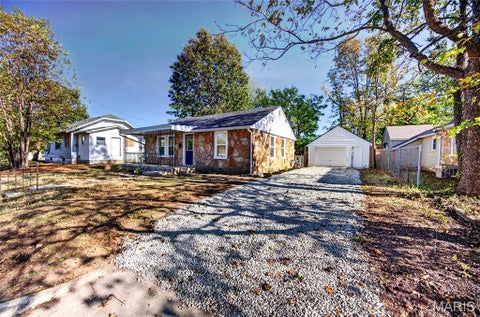 Tiny photo for 370 Oak Street, Lebanon, MO 65536 (MLS # 26069015)