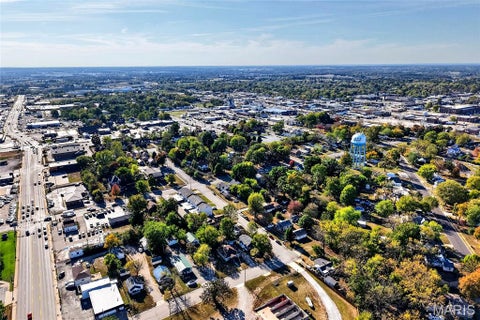 Tiny photo for 370 Oak Street, Lebanon, MO 65536 (MLS # 26069015)