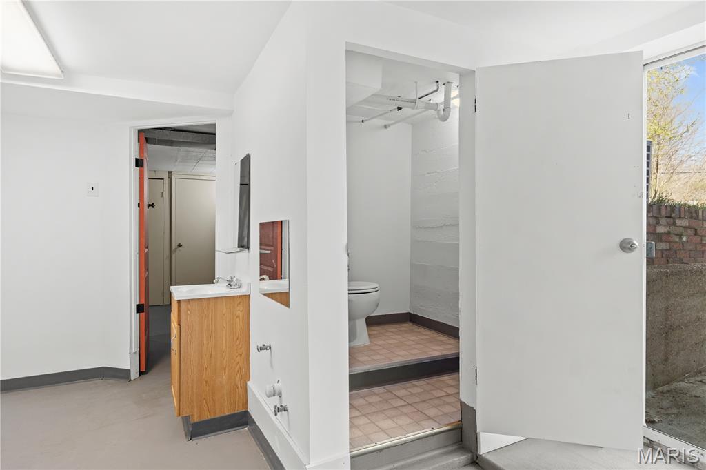 County Hills - Residential