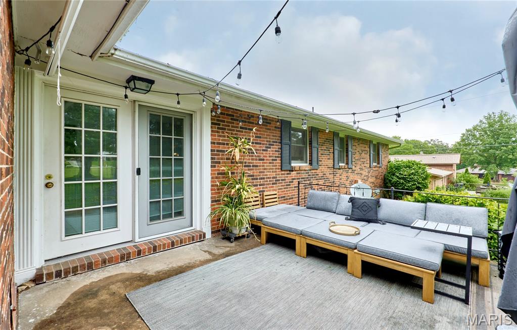 7 Myron Place