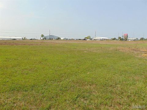 Tiny photo for 656 S Lincoln, Troy, MO 63379 (MLS # 20087370)