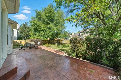 Tiny photo for 1043 Oakwood Farms Lane Ln, Ballwin, MO 63021 (MLS # 25078061)